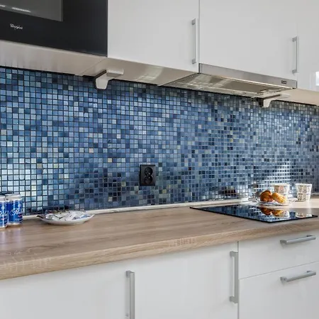 Strzelecka Center Of By Renters